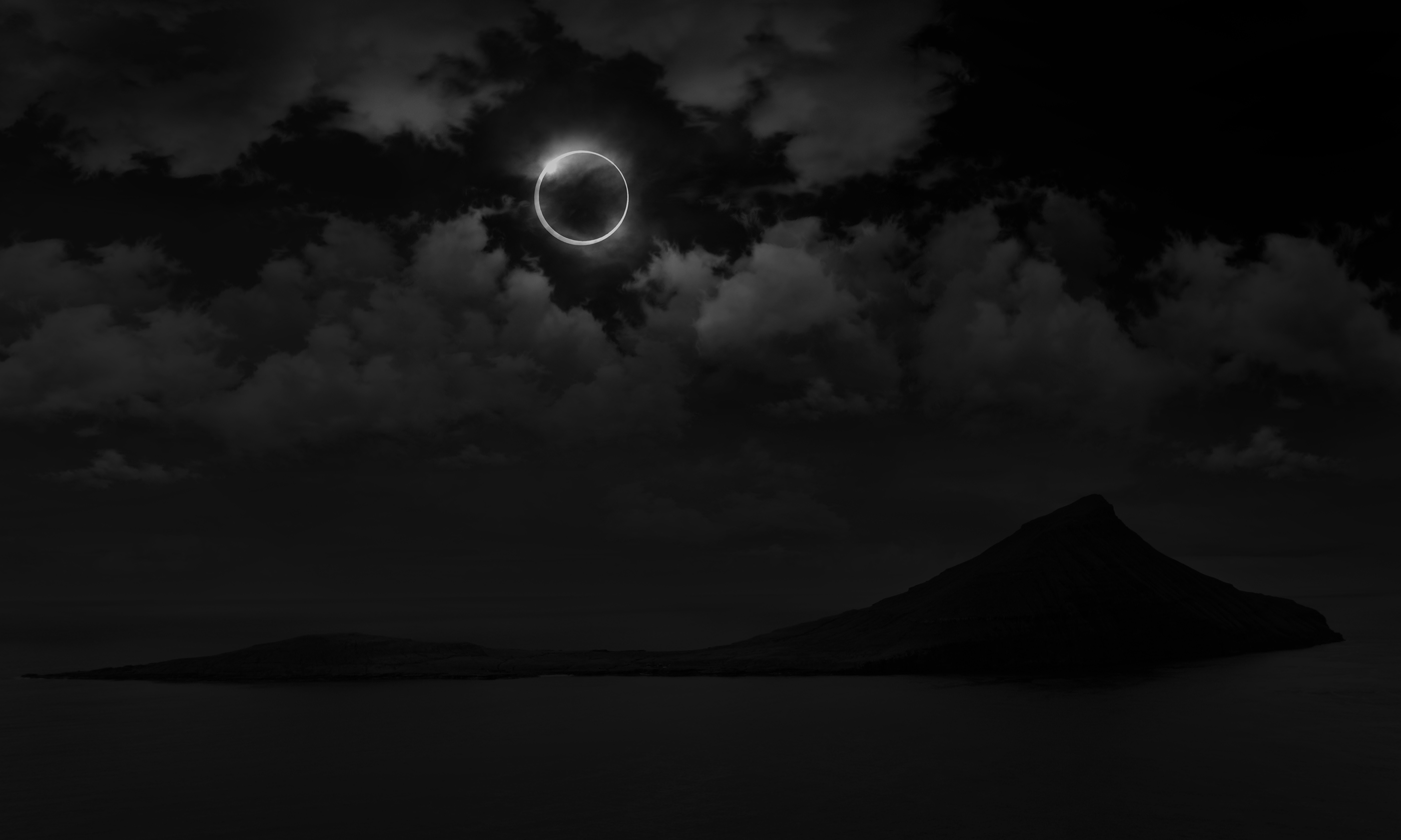 Total eclipse (Visit Faroe Islands)