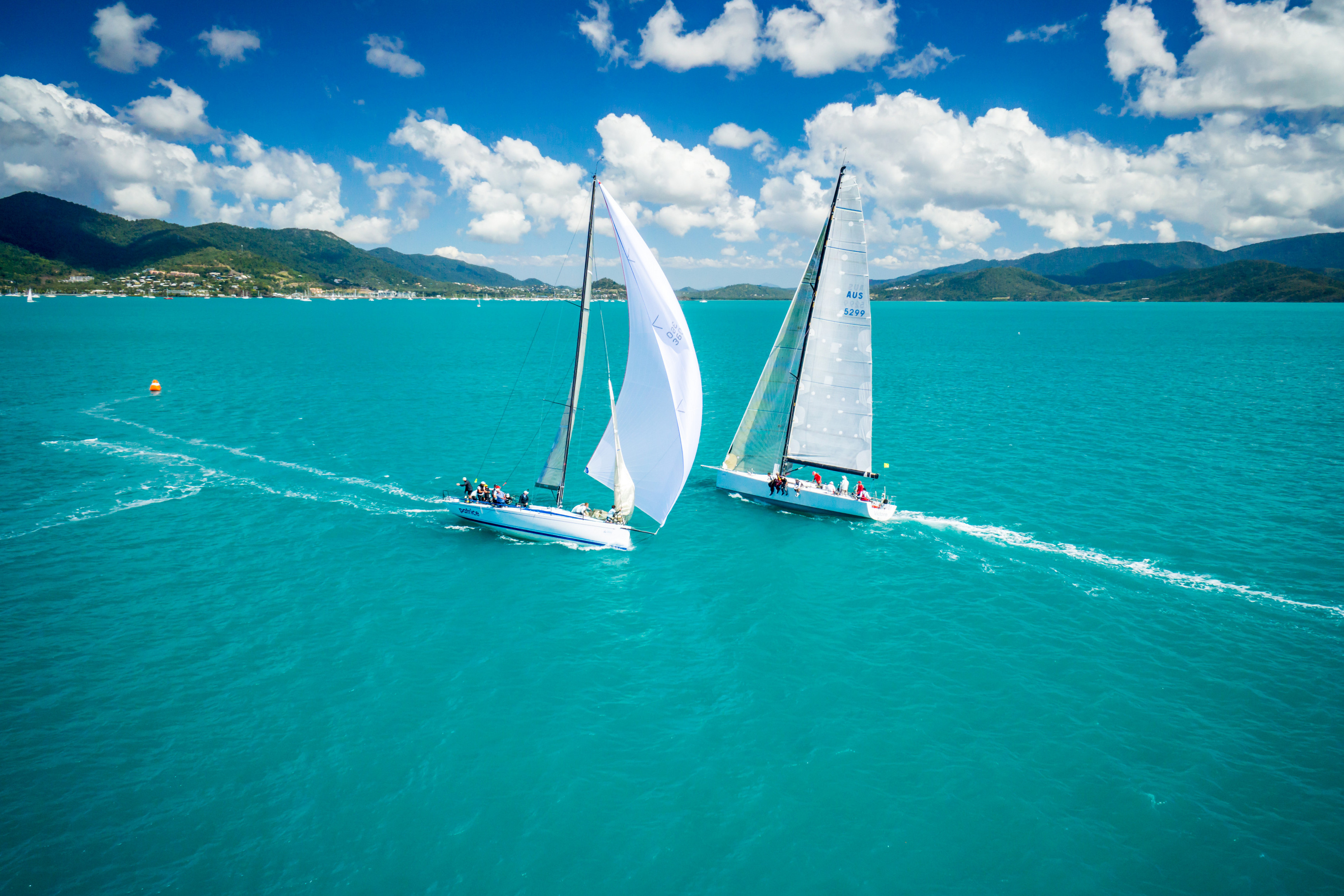 Yachts crossing paths (Britt Collins)