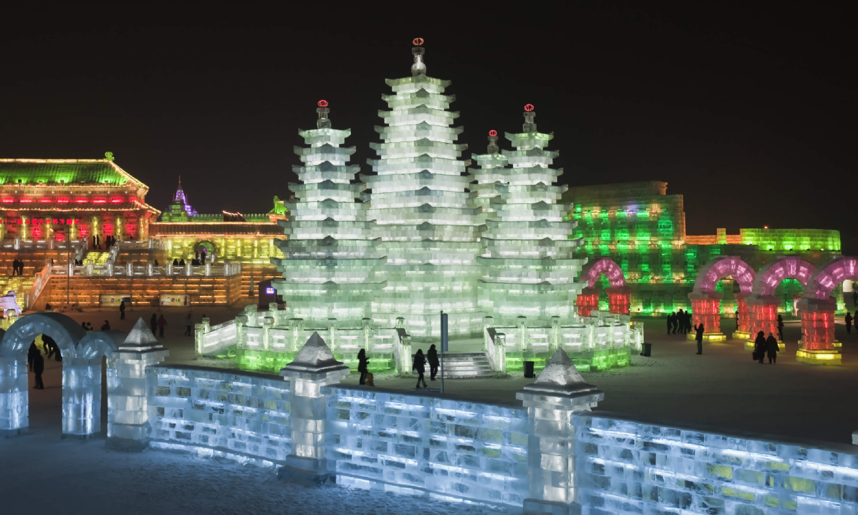 Harbin Ice Festival (Shutterstock)