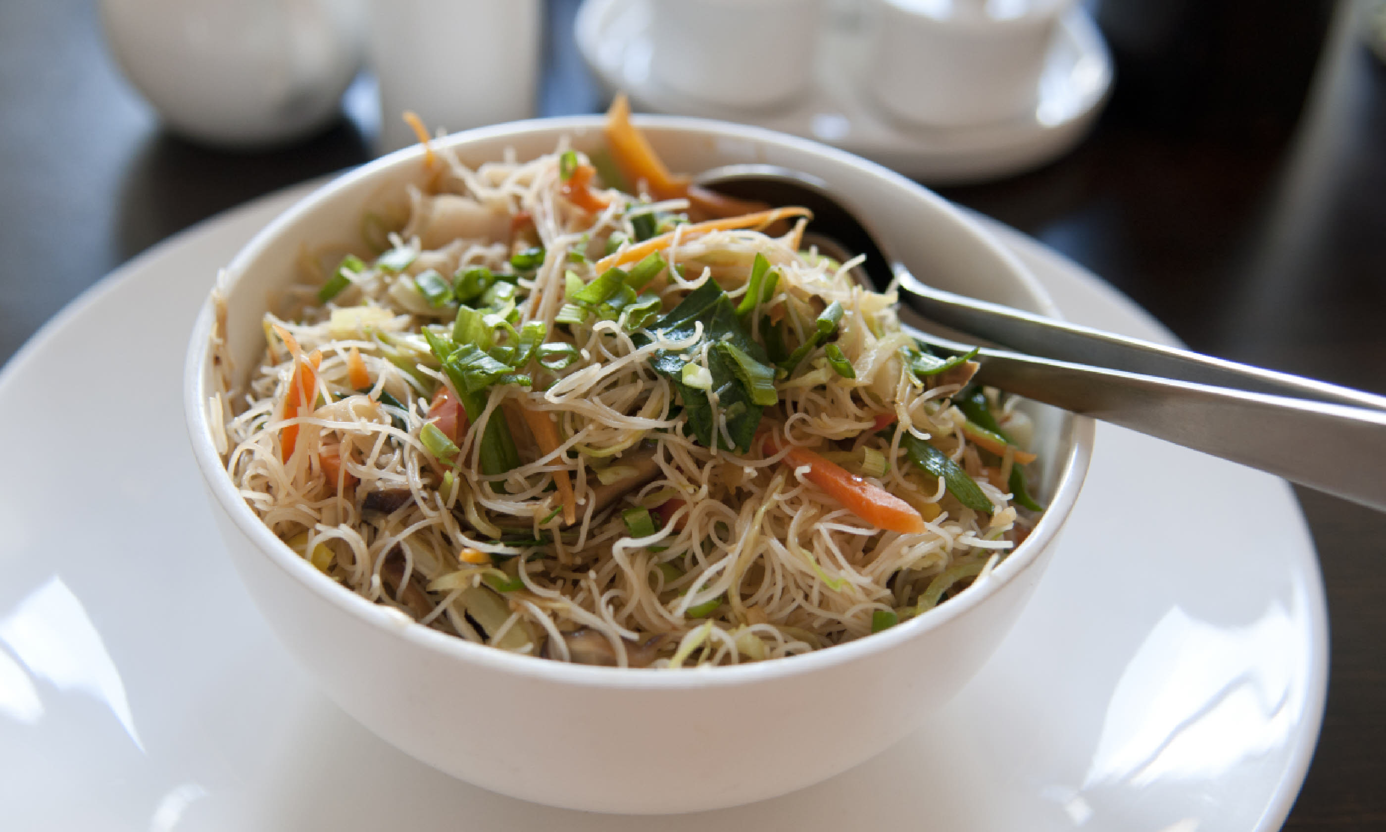 Longevity noodles (Shutterstock)