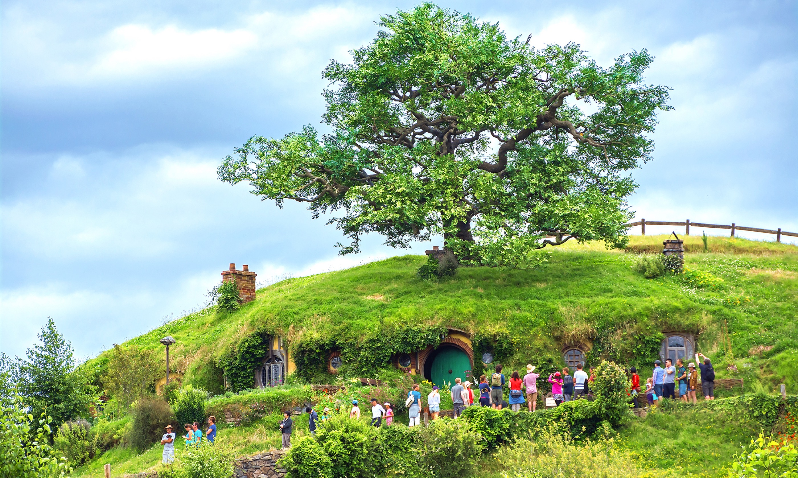 Hobbiton in Matamata (Shutterstock.com)