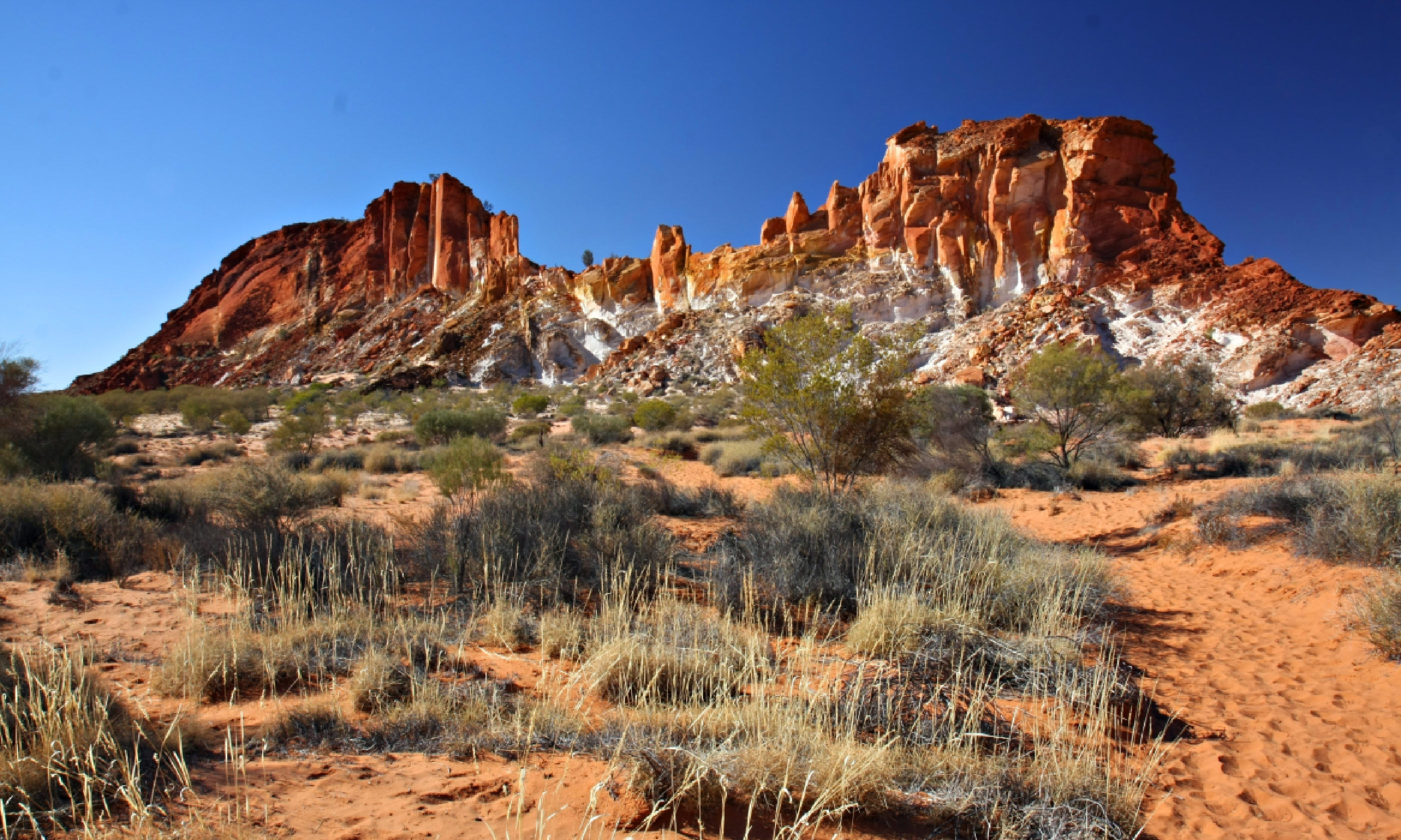 Rainbow Valley (Shutterstock)