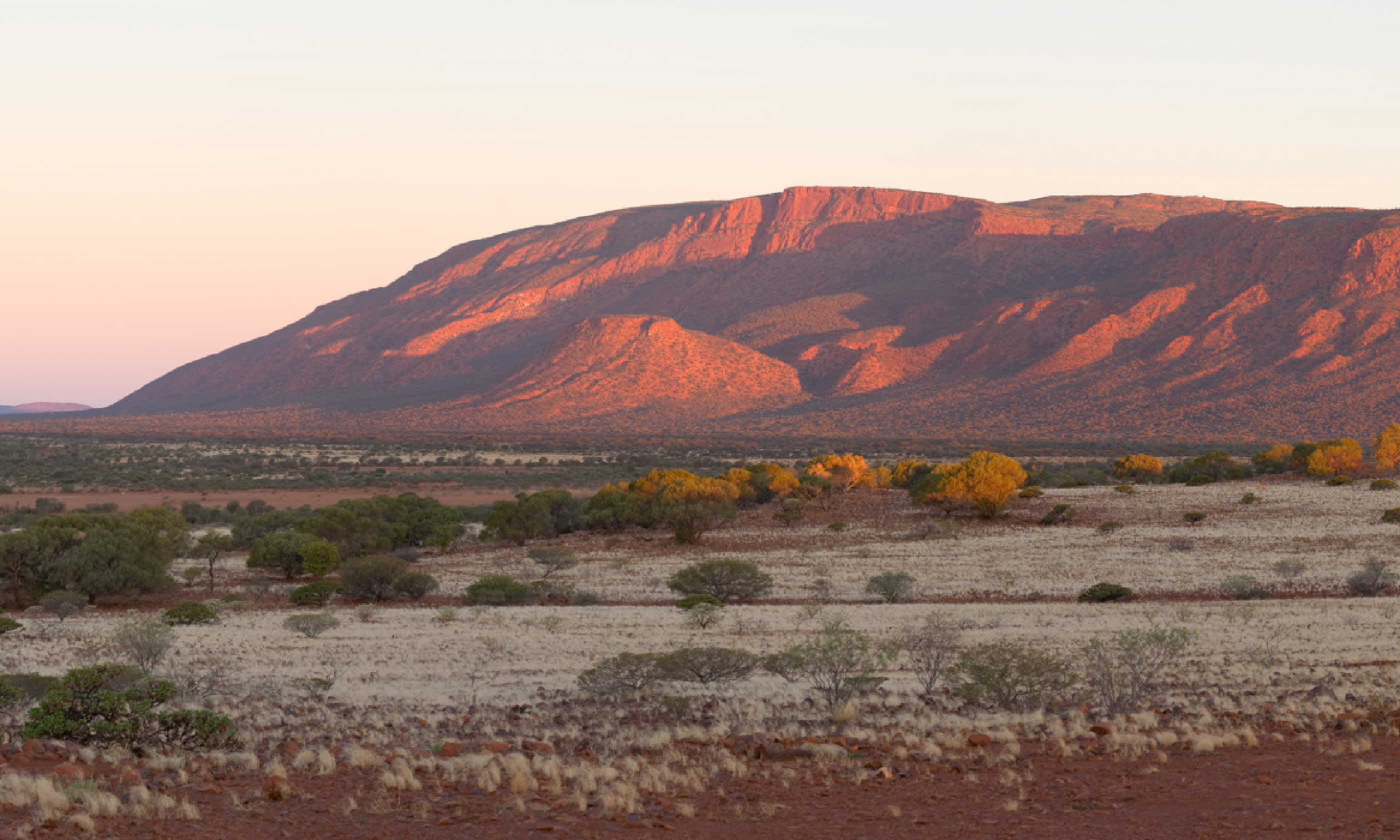 Mount Augustus (Shutterstock)