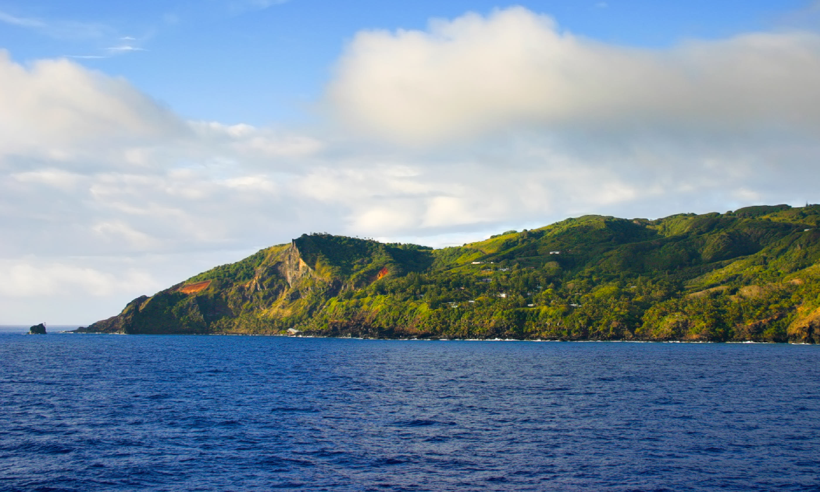 Pitcairn Island (Shutterstock)