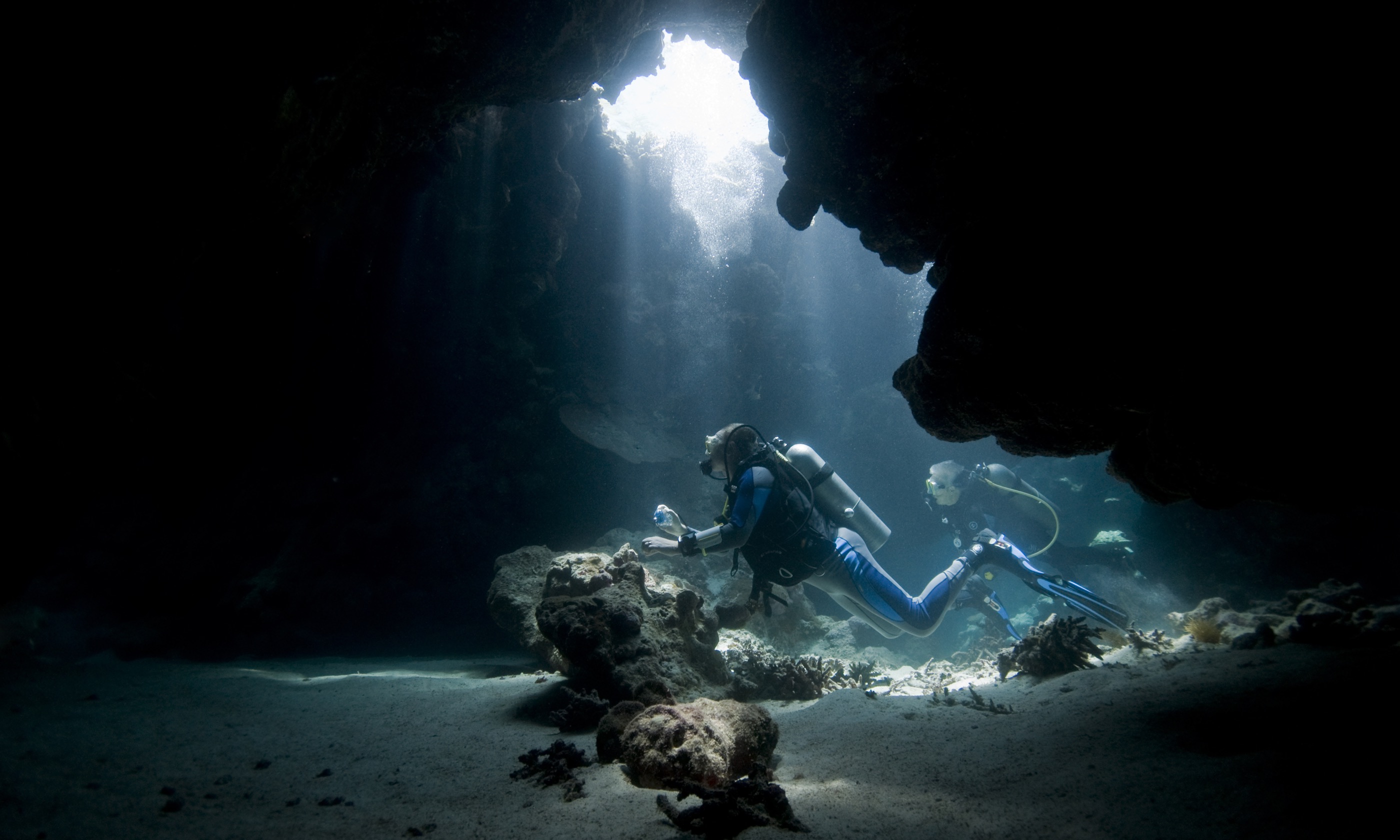 Cave diving (Shutterstock.com)