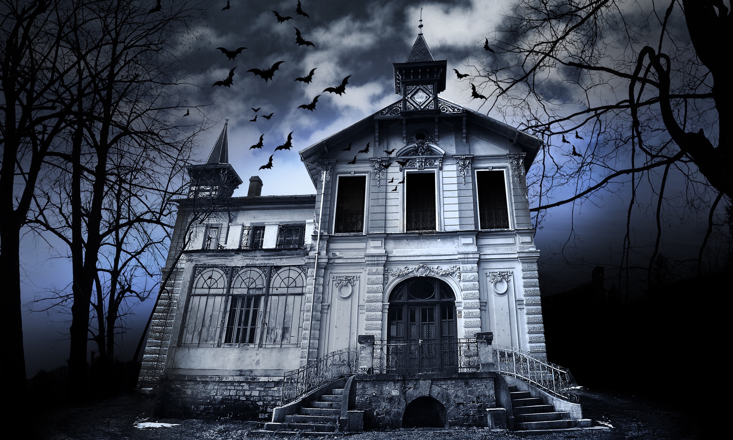 Haunted House (Shutterstock: see main image below)