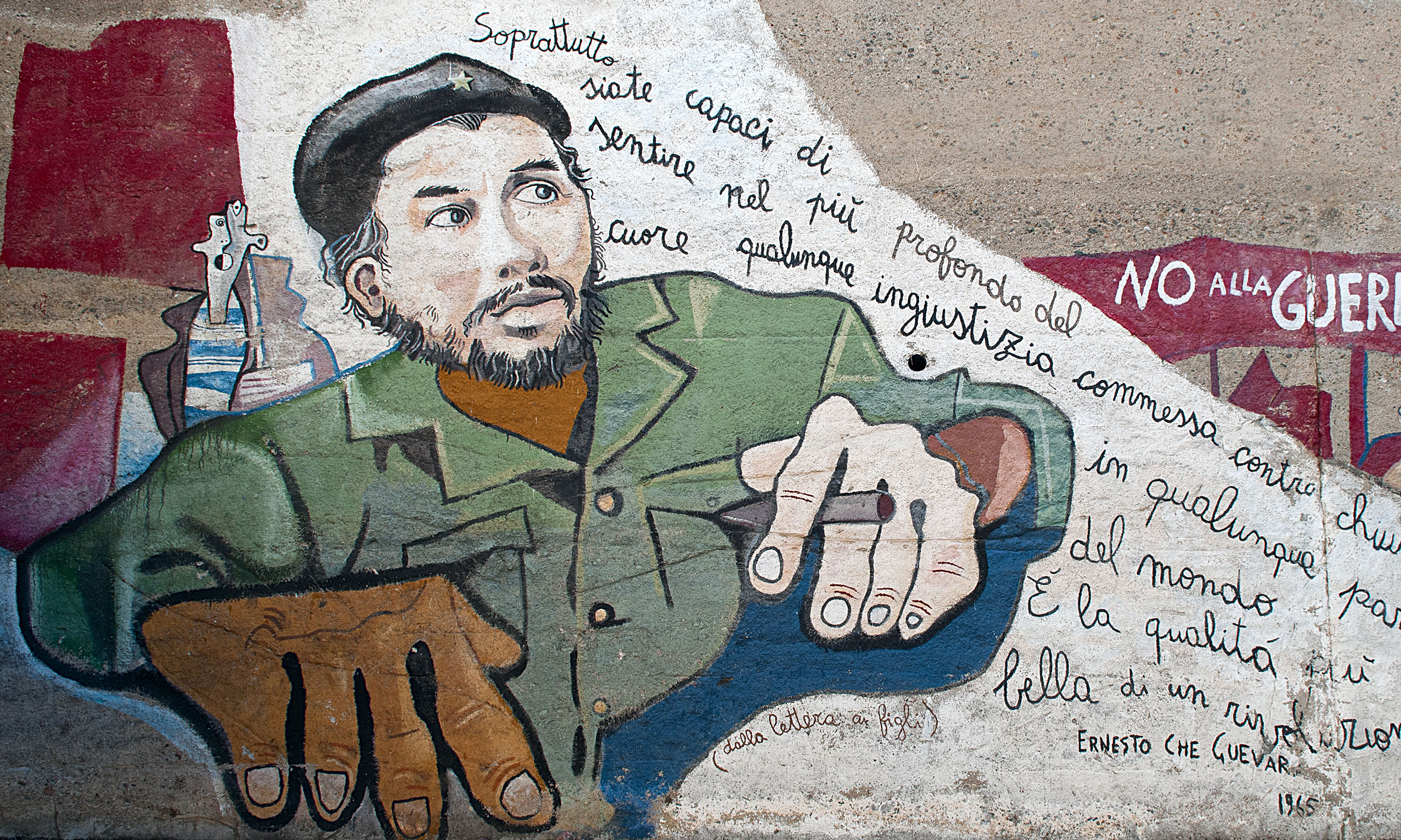 Che Guevara mural in Orgosolo, Sardinia (Shutterstock: see main credit below)
