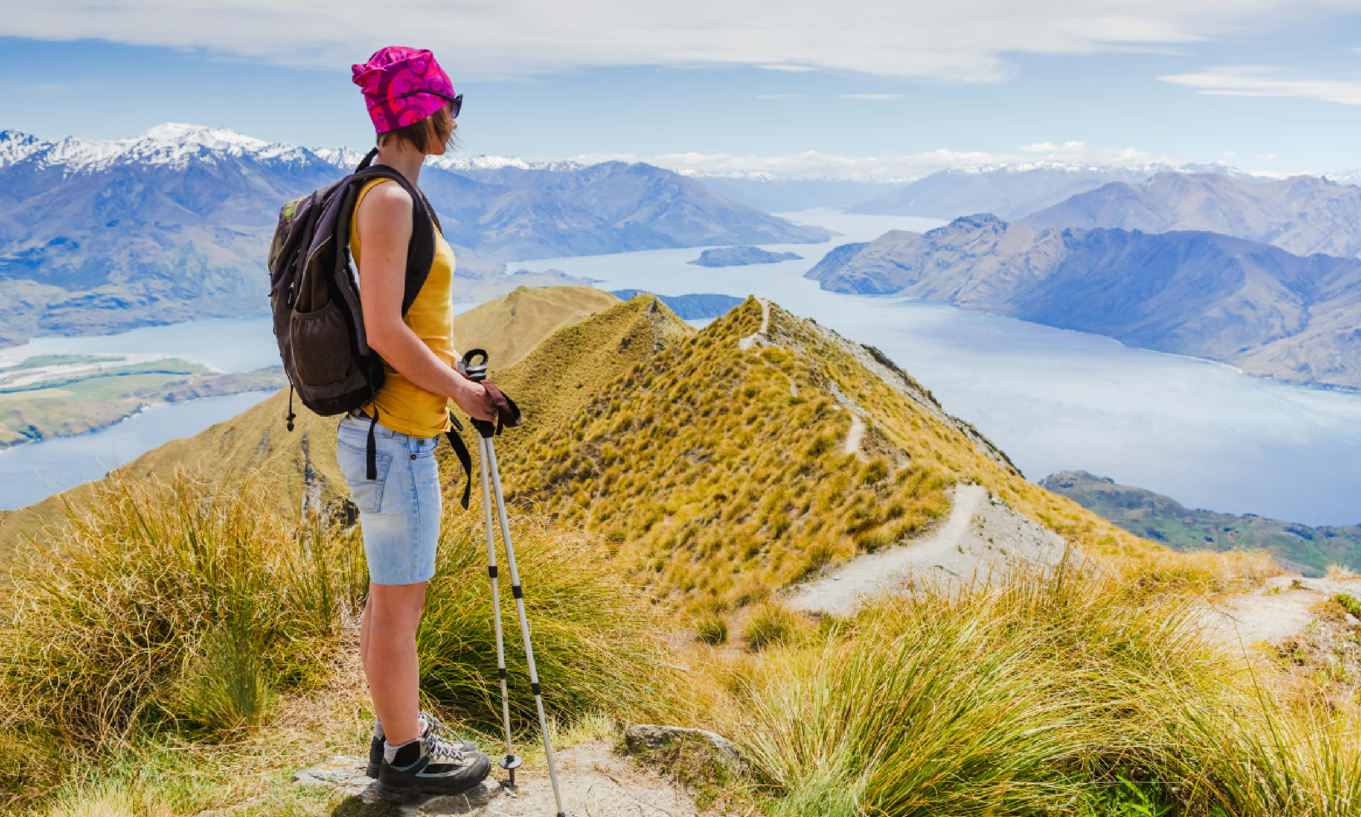 Hiking in New Zealand (Shutterstock)
