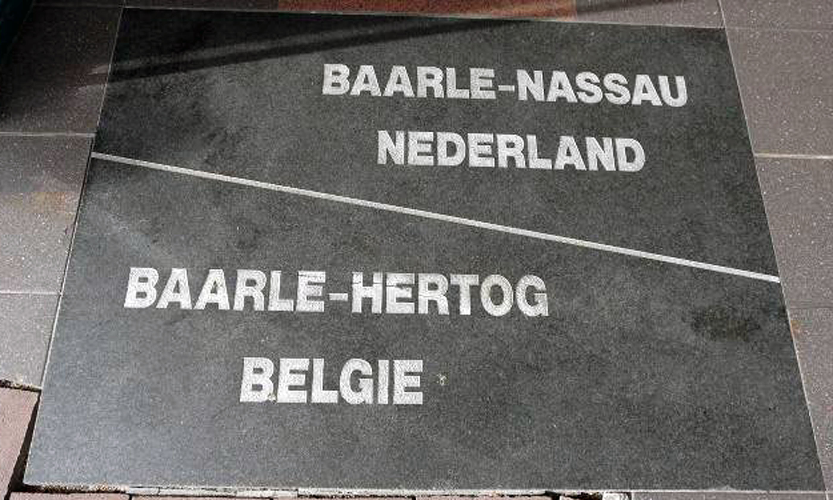The two sides of Baarle (Helen Moat)