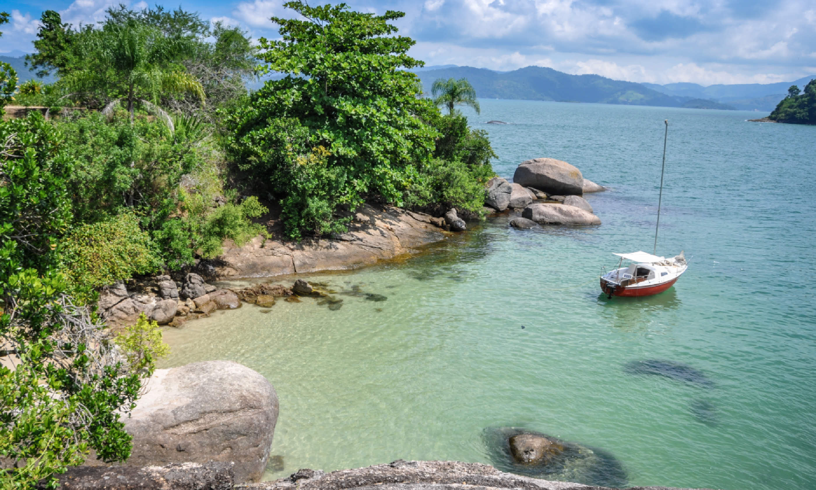 Sailing Brazil (Shutterstock)