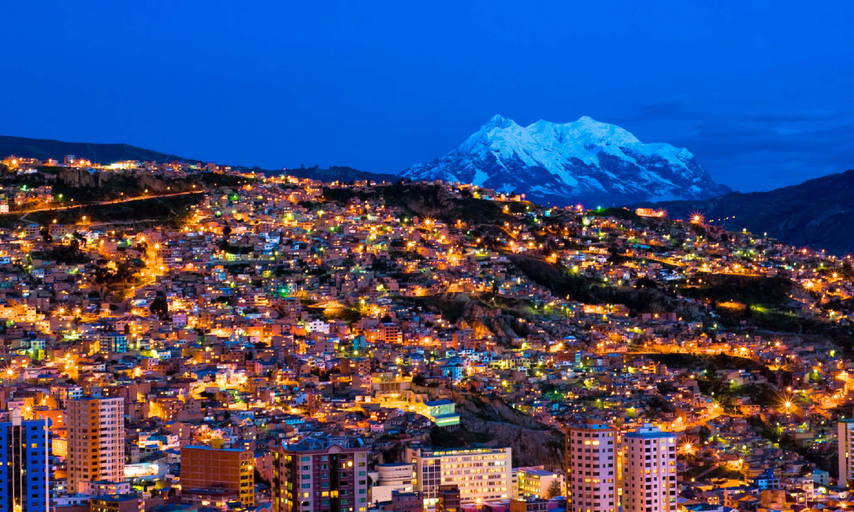 Panorama at night, La Paz (Shutterstock)
