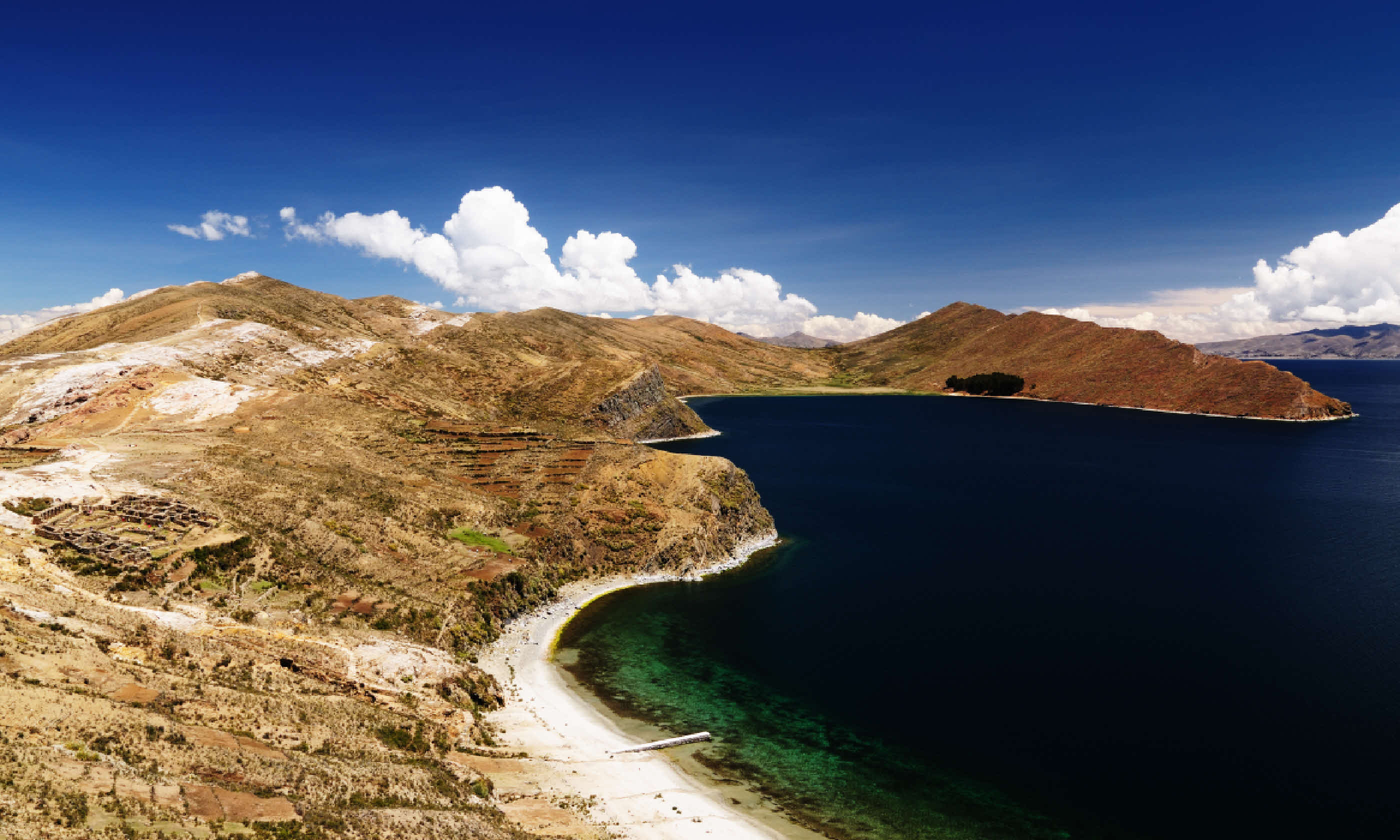 Isla del Sol on Titicaca lake (Shutterstock)