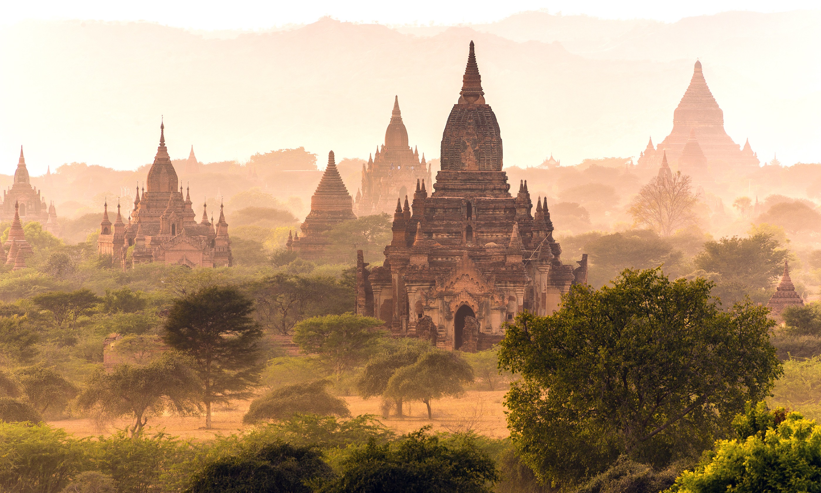 The Plain of Bagan (Shutterstock.com)