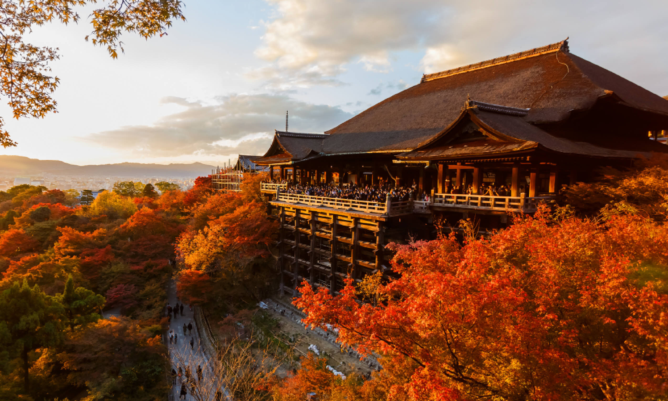 Kiyomizu-dera Temple in Kyoto (Shutterstock)