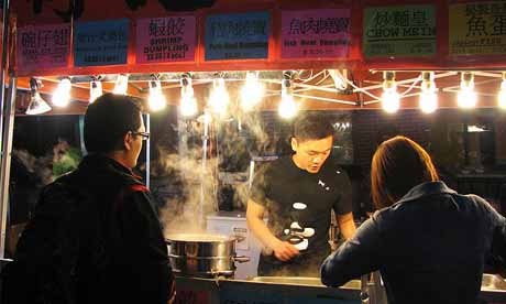 Check out food and tea in Chinatown's night market (Jhayne)