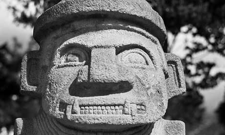 Faces in the stones: an unmissable site in Colombia