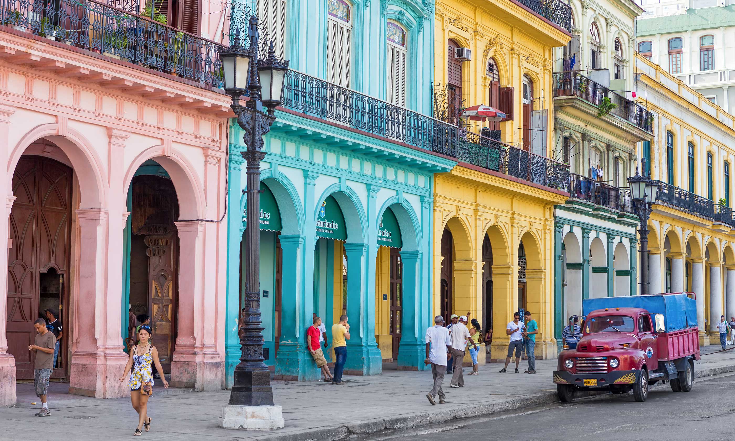 Havana street scene (Shutterstock: see full credit below)