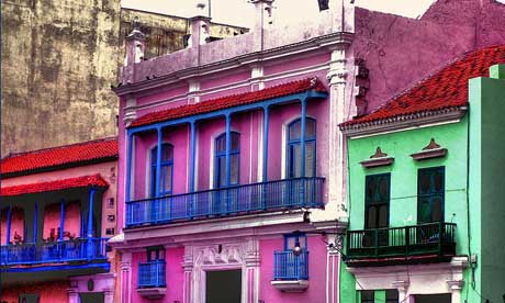 Cuban hospitality and vibrant culture can enrich your trip (esinuhe69)