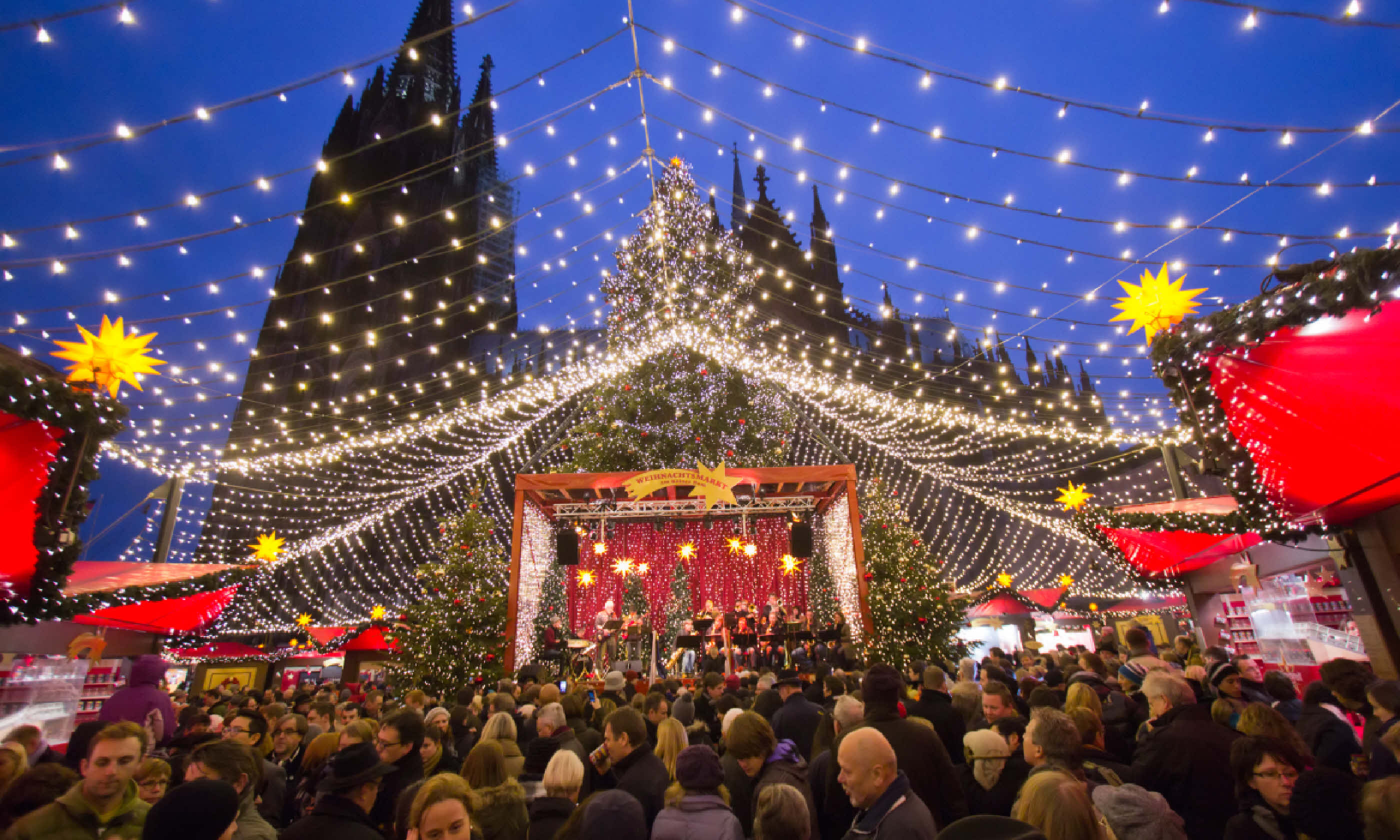 Cologne Christmas market (Shutterstock)