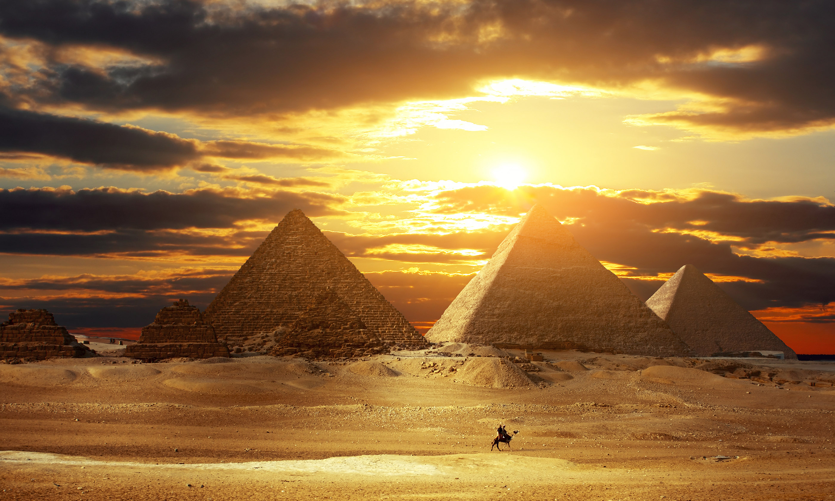 The pyramids at sunset (Shutterstock: see credit below)