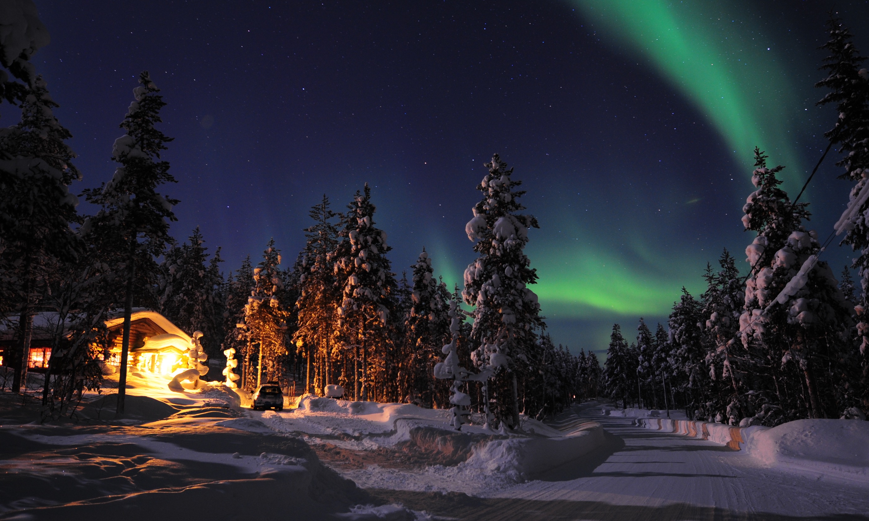 Northern Lights in Finland (Shutterstock.com)