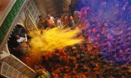 The world's messiest festivals, Holi (dreamstime)