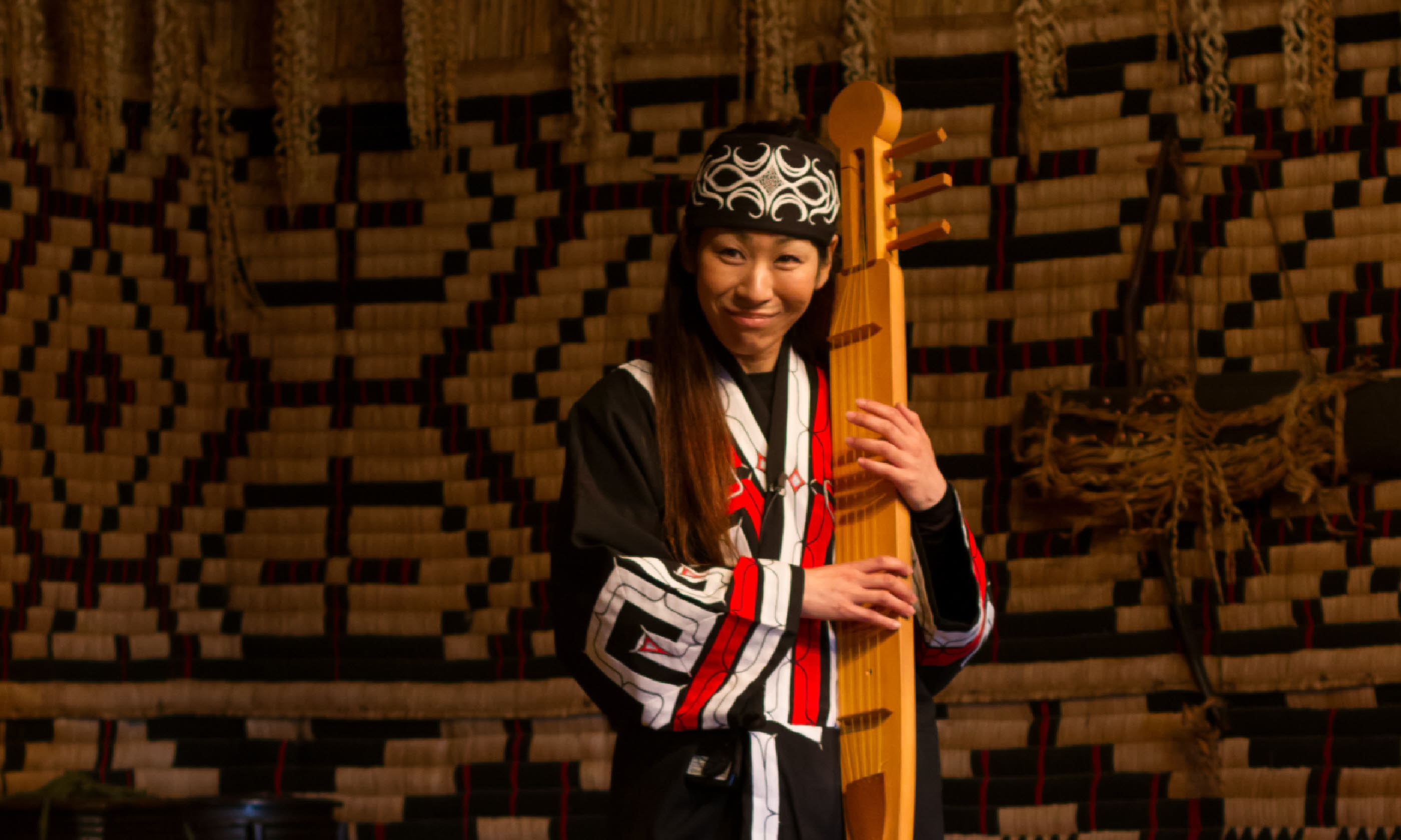 Performance in Ainu village (Shutterstock)