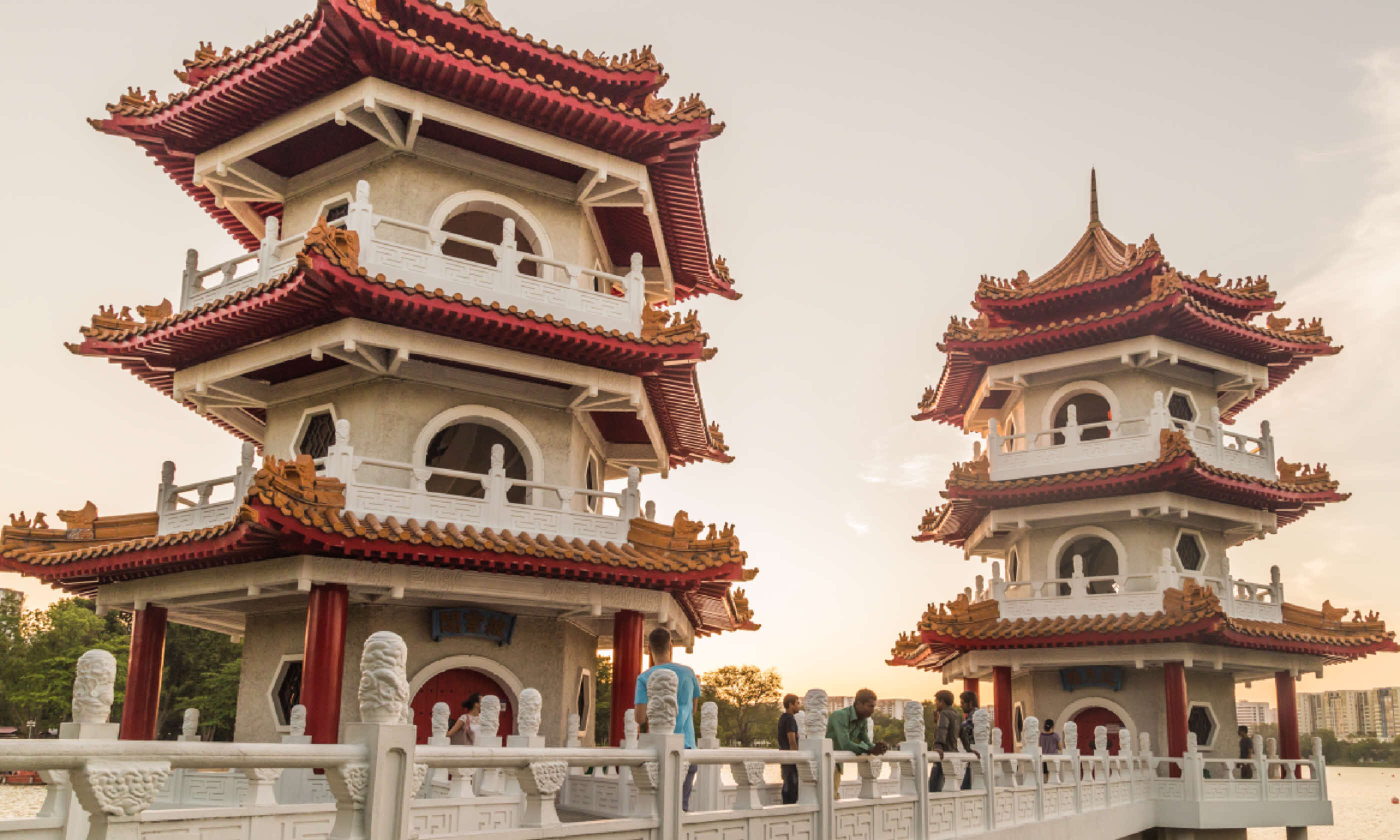 Twin pagodas at the Singapore Chinese Gardens (Shutterstock: see credit below)