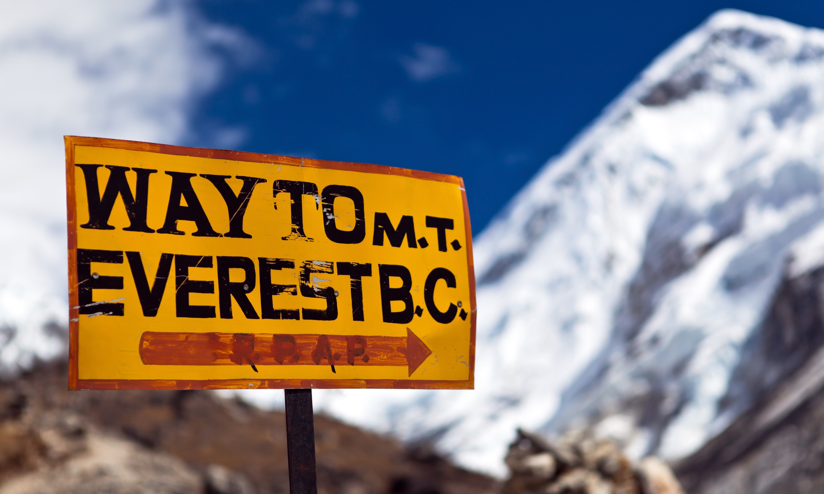 Sign pointing the way to Everest Base Camp (Shutterstock.com. See main credit below)