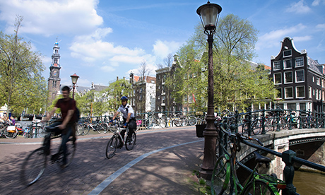 Bicyclin in Amsterdam (Wikimedia Commons - Jorge Royan)