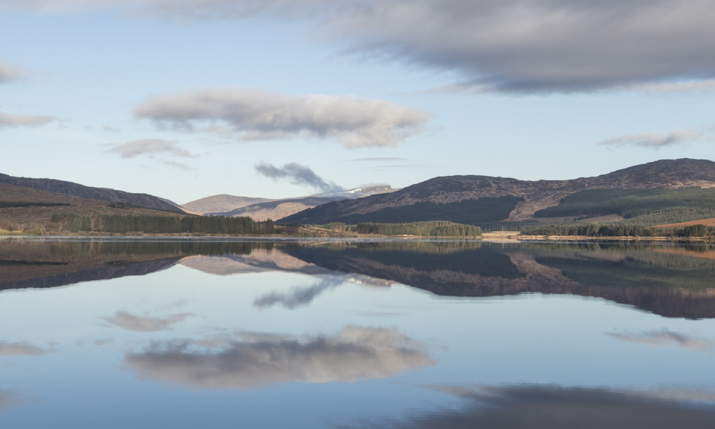 Clatteringshaws Loch (Shutterstock)