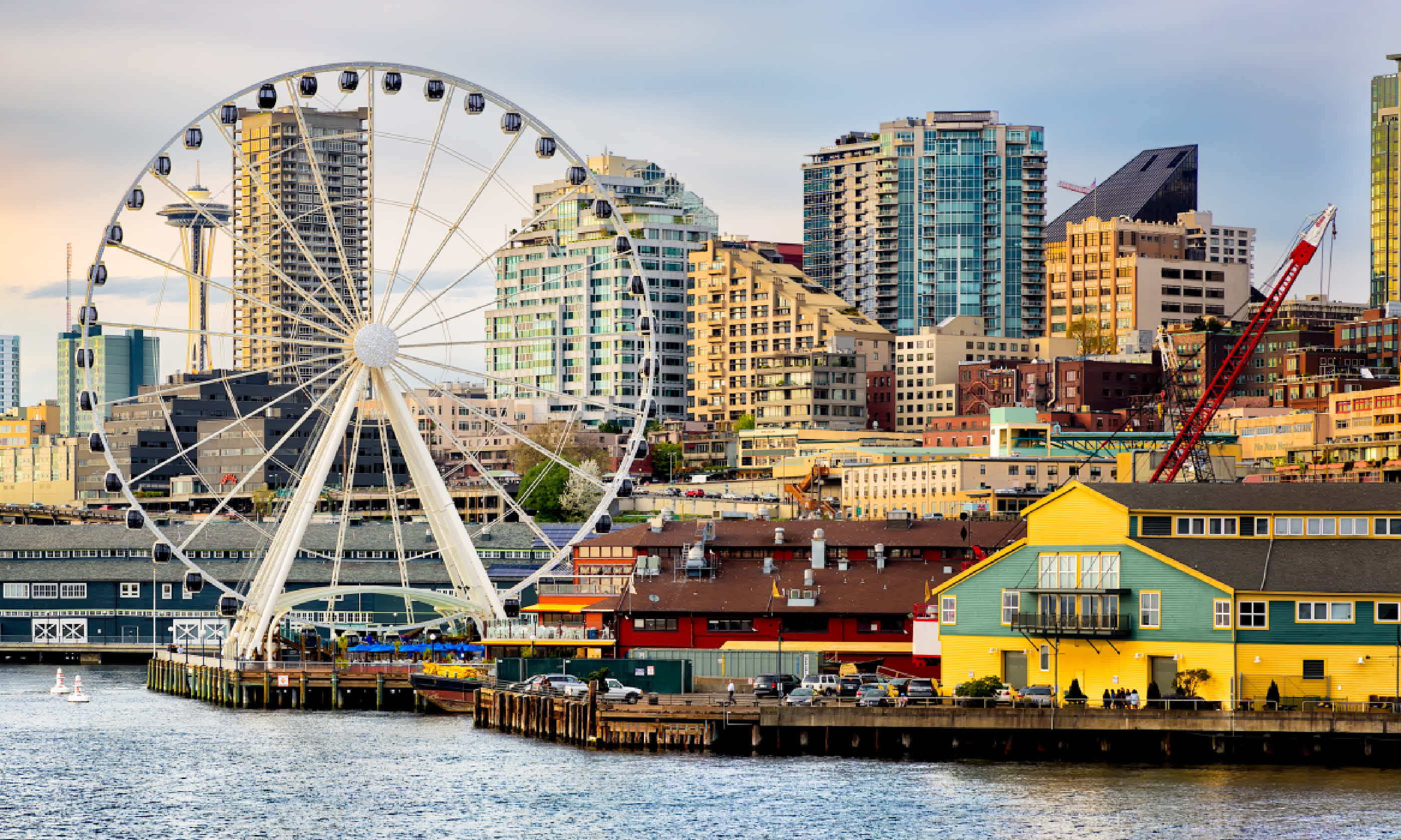 Seattle waterfront and skyline (Shutterstock)