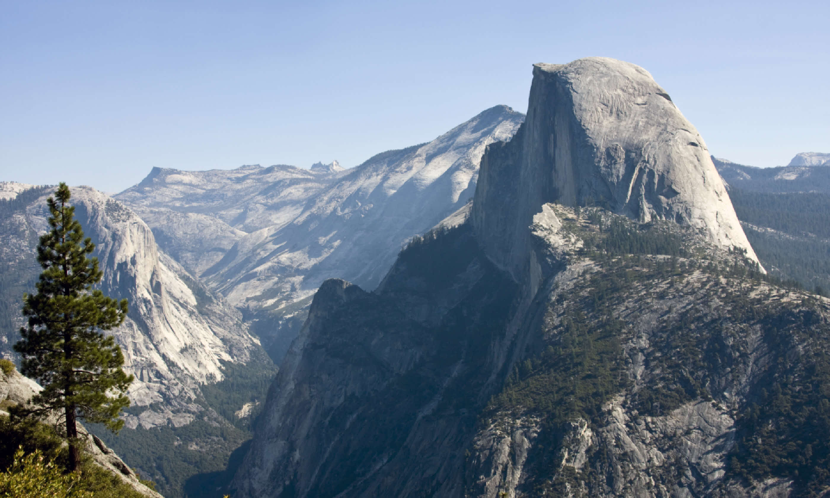 Half Dome mountain (Shutterstock)