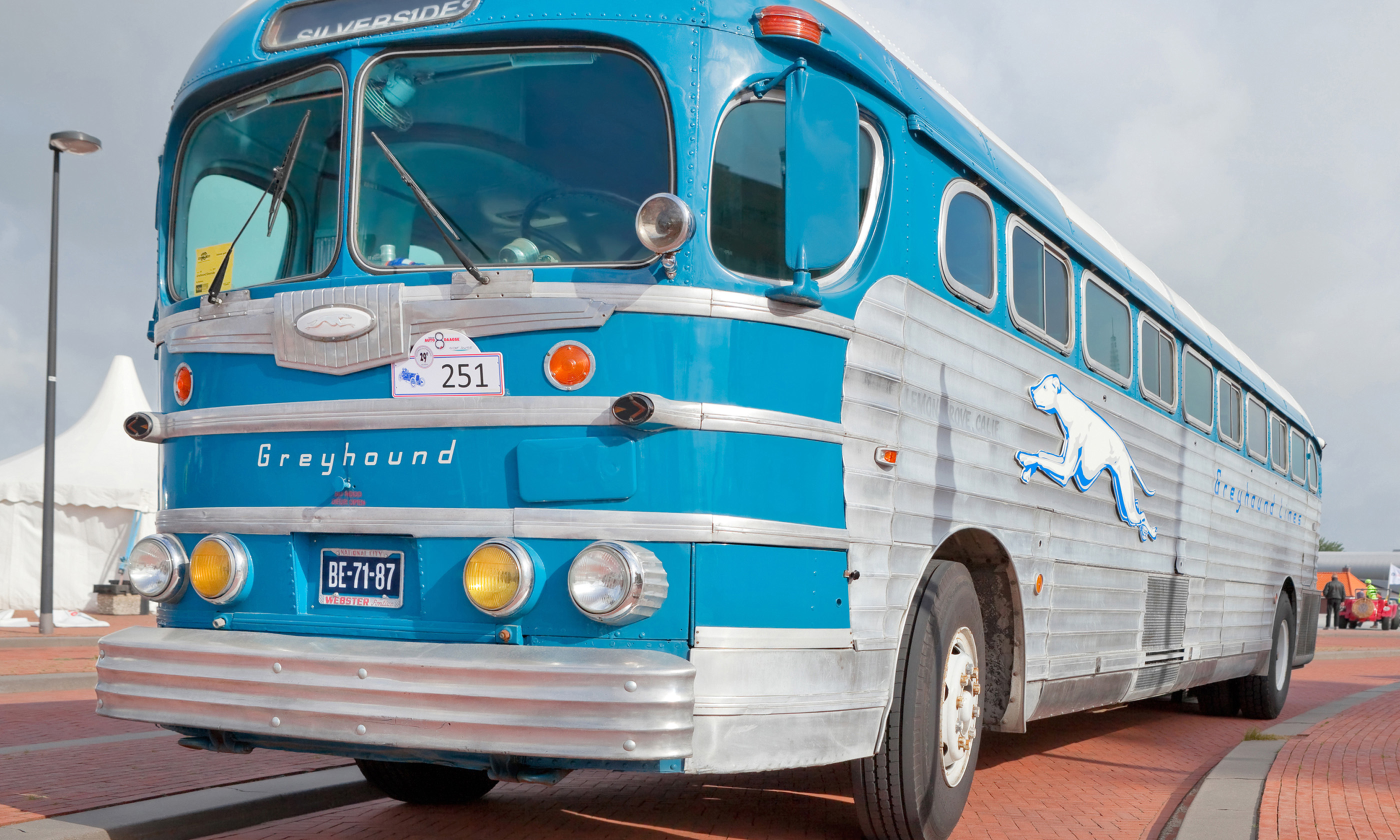 Old Greyhound bus (Shutterstock: see credit below)