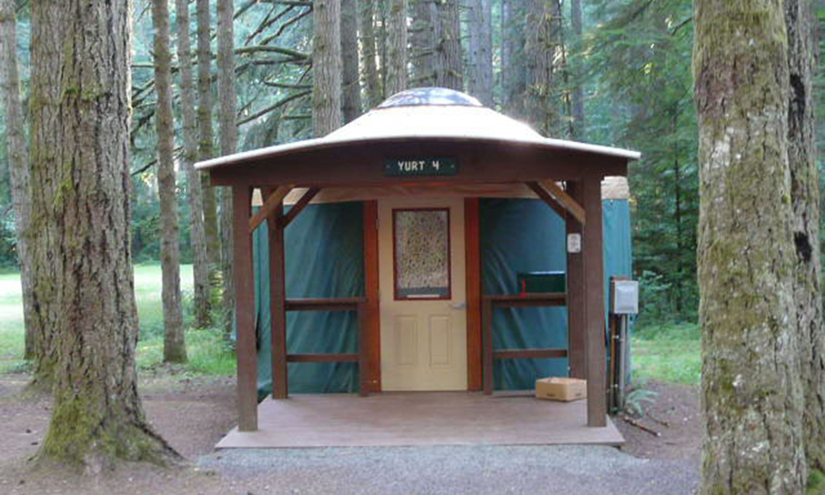 Yurt in Oregon (Helen Moat)