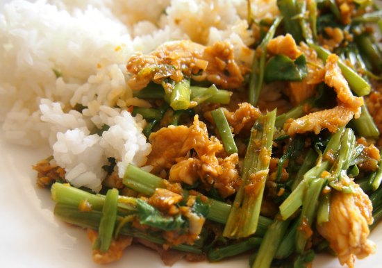 Making fish amok. Cambodian cookery