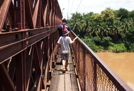 TravelLaos. The old  bridge Luang Prabang