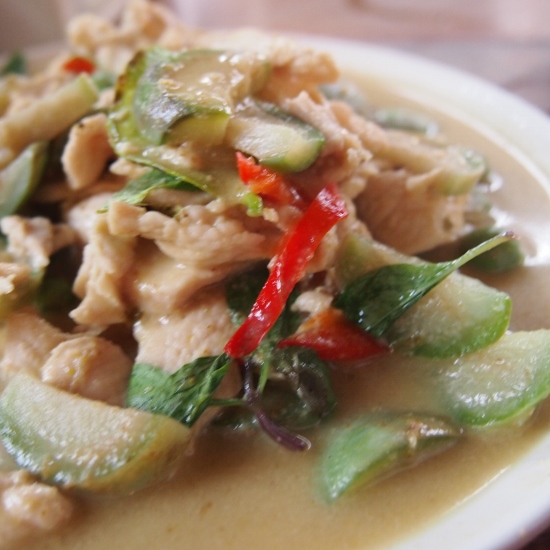Green curry. Thai food for beginners. Thailand