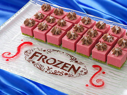 TDL Frozen desserts  (photo credit: www.tokyodisneyresort.jp)