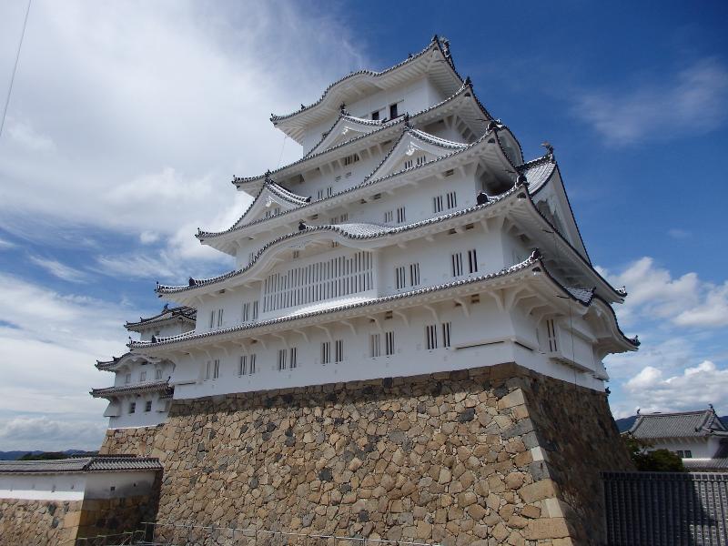 Himeji Castle Restored Aug 2014 (photo credit: city.himeji.lg.jp)