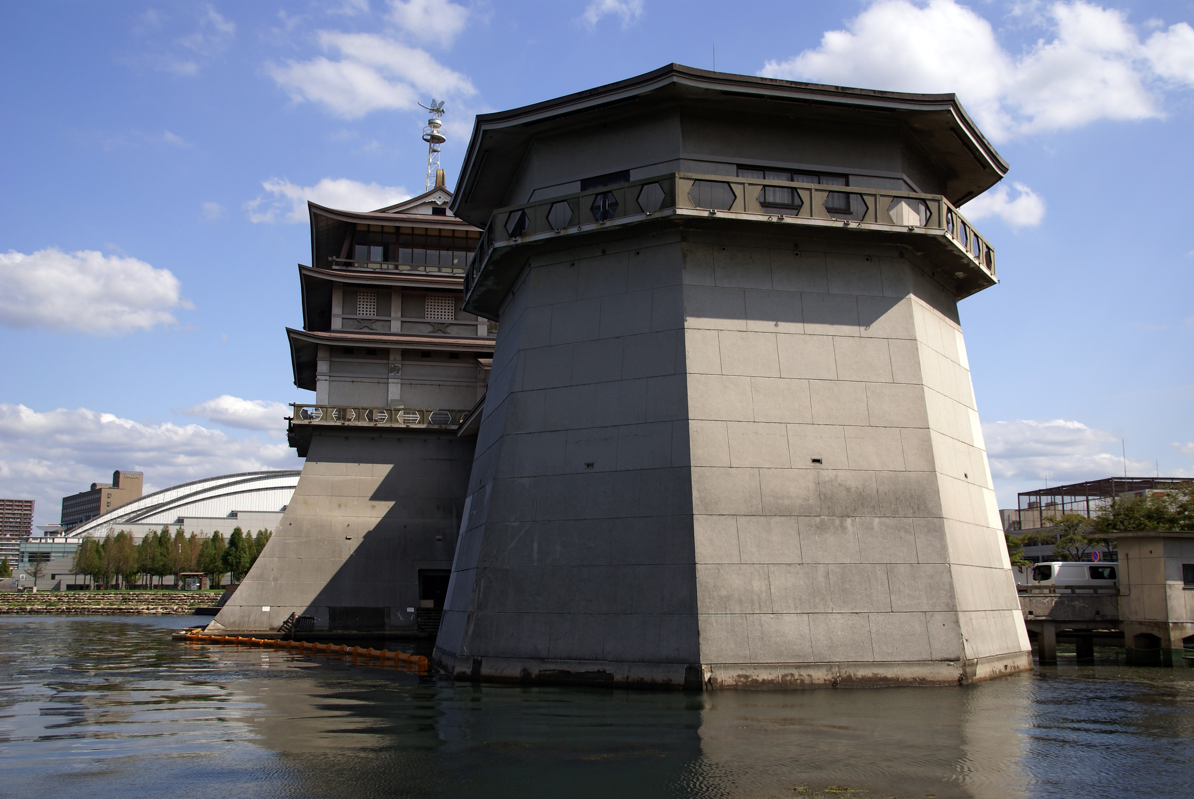 English: The Museum of Shiga Prefecture, Biwak...