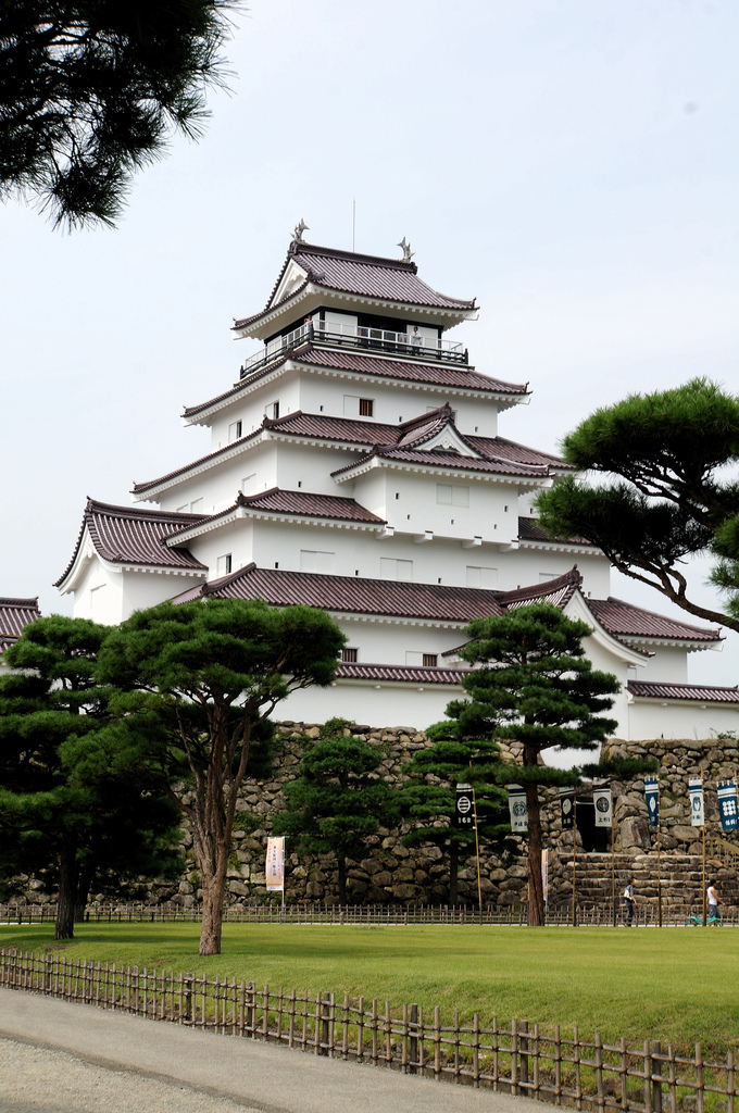 Tsuruga Castle photo