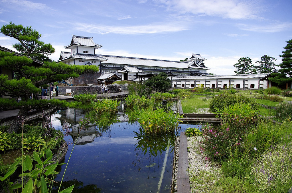Kanazawa Castle photo