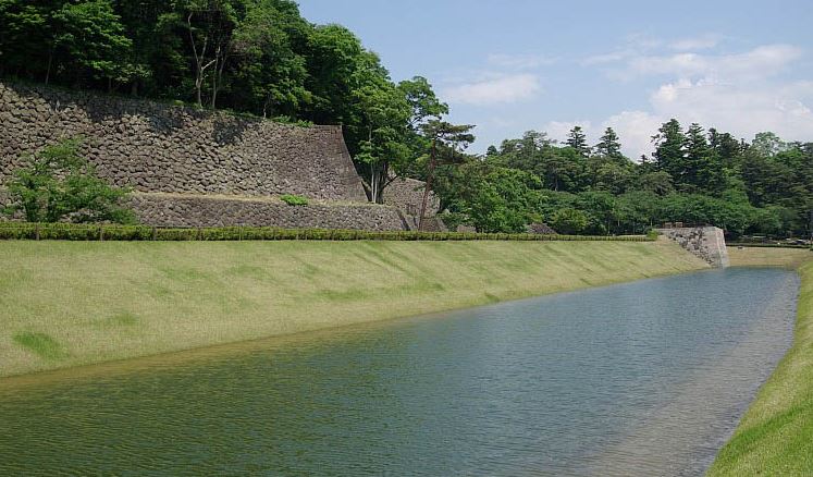 Imori Moat at Kanazawa Castle Park