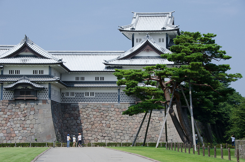 Kanazawa Castle in Ishigawa Prefecture (photo:  cotaro70s/flickr)