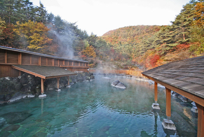 Sainokawara Park and Hot Spring