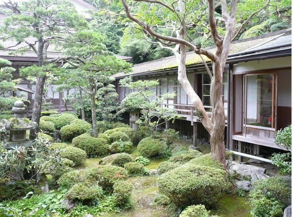 Shojoshin-in courtyard gardens