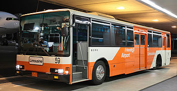 English: Airport Limousine ramp bus