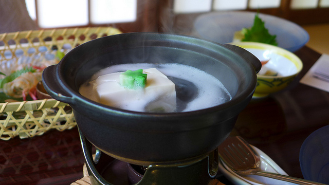 Koya Tofu at Shoraian (松籟庵) (photo:  ericts8/flickr)