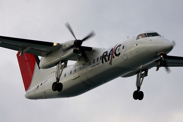RAC - Ryukyu Air Commuter plane at Naha Airport (photo: Kentaro IEMOTO@Tokyo/flickr)